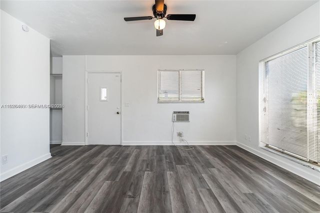 51 27th Ct N, Boynton Beach, FL 33435