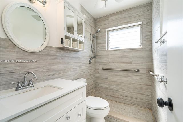 51 27th Ct N, Boynton Beach, FL 33435