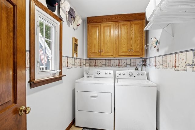 751 Washington St, Whitman, MA 02382