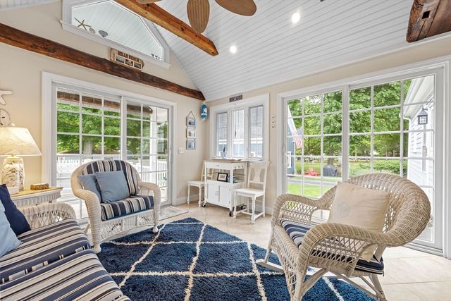 751 Washington St, Whitman, MA 02382