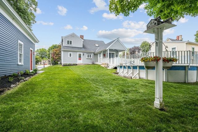 751 Washington St, Whitman, MA 02382