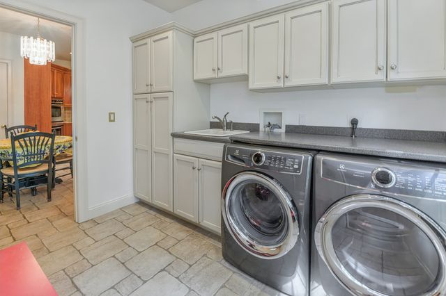 101 Carol Street, Danbury, CT 06810