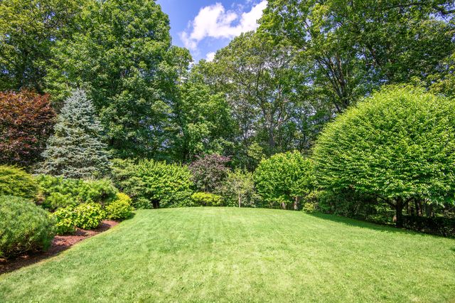 101 Carol Street, Danbury, CT 06810