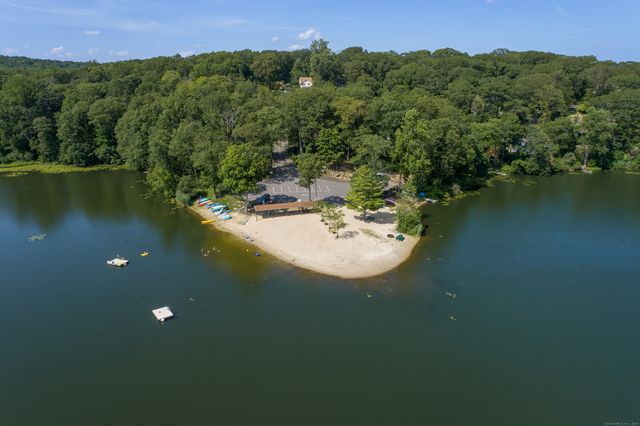 101 Carol Street, Danbury, CT 06810