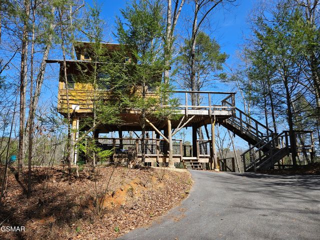 1233 Secona Way, Sevierville, TN 37876