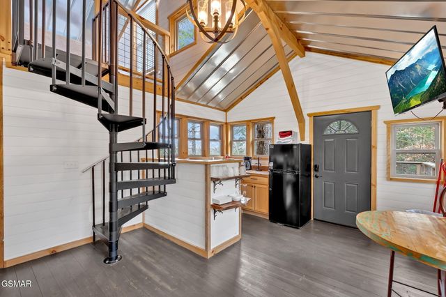 1233 Secona Way, Sevierville, TN 37876