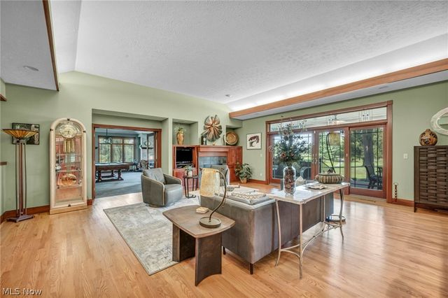 3909 Weymouth Woods Drive, Medina, OH 44256