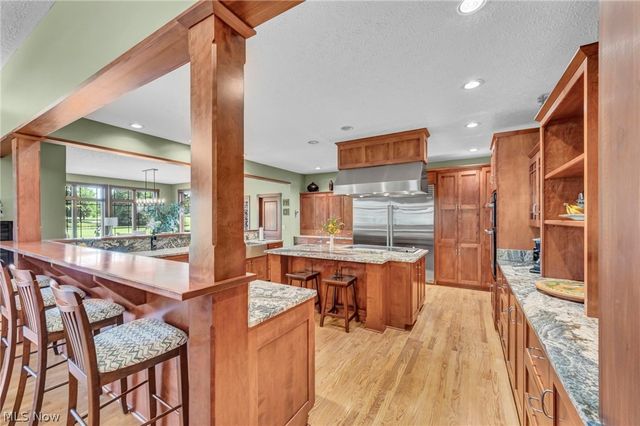 3909 Weymouth Woods Drive, Medina, OH 44256