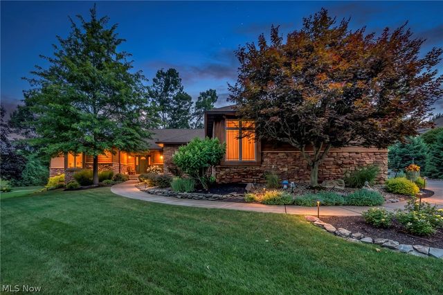 3909 Weymouth Woods Drive, Medina, OH 44256