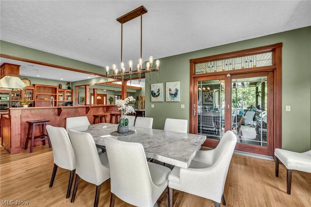 3909 Weymouth Woods Drive, Medina, OH 44256