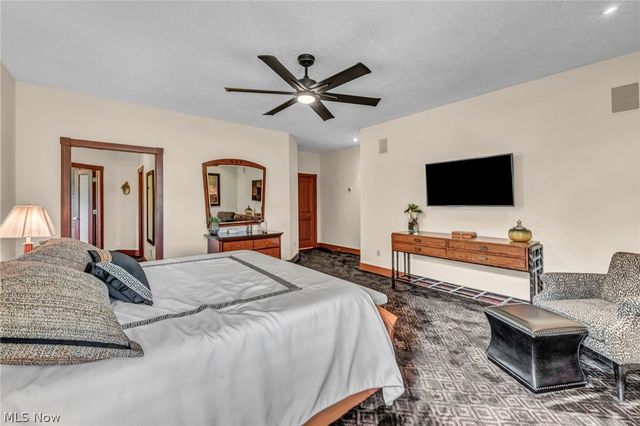 3909 Weymouth Woods Drive, Medina, OH 44256