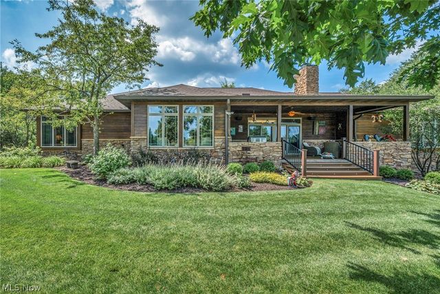 3909 Weymouth Woods Drive, Medina, OH 44256