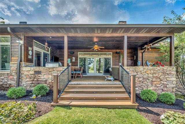 3909 Weymouth Woods Drive, Medina, OH 44256