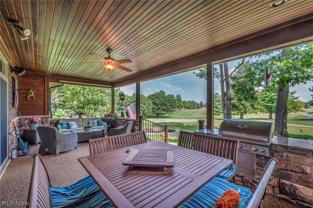 3909 Weymouth Woods Drive, Medina, OH 44256