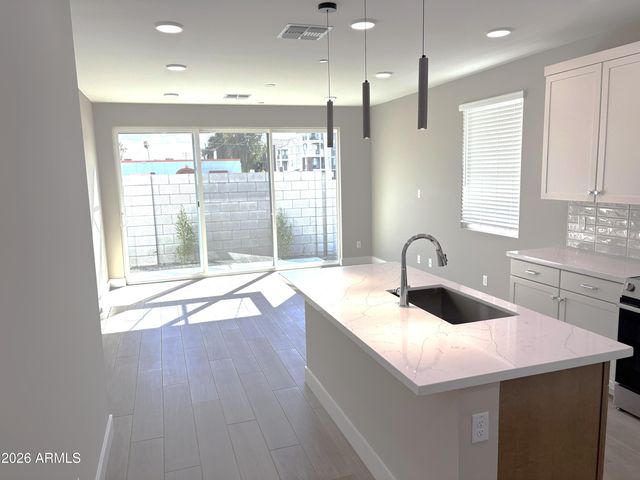 1019 E PASADENA Avenue, Phoenix, AZ 85014