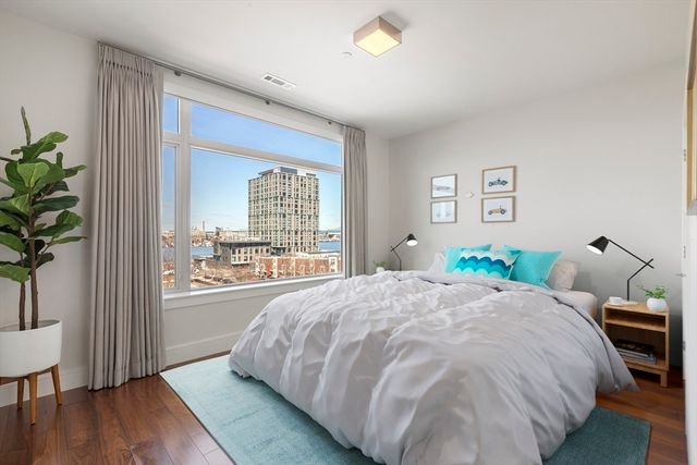 99 Sumner St PH621, Boston, MA 02128