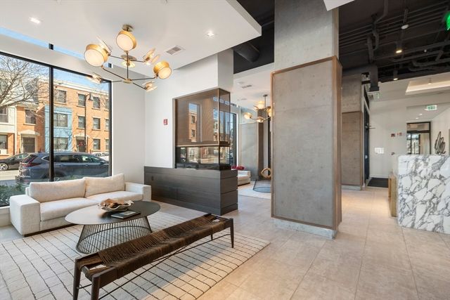 99 Sumner St PH621, Boston, MA 02128