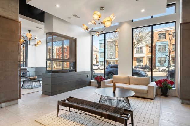 99 Sumner St PH621, Boston, MA 02128