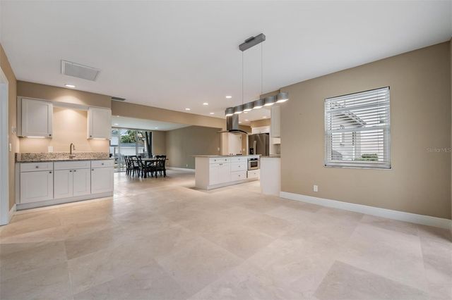 4909 W DRYAD STREET, Tampa, FL 33629