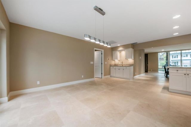 4909 W DRYAD STREET, Tampa, FL 33629