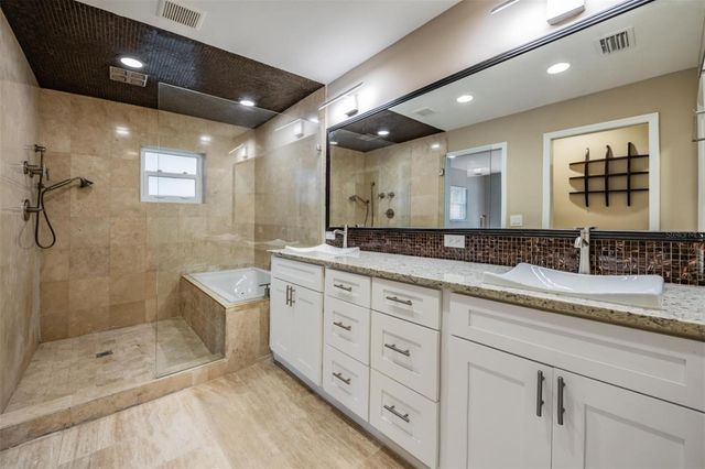 4909 W DRYAD STREET, Tampa, FL 33629