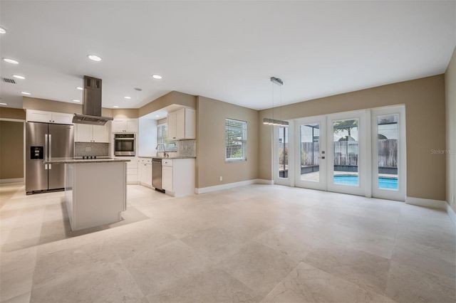 4909 W DRYAD STREET, Tampa, FL 33629