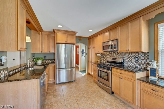 15 Elmwood Ave, West Orange Twp., NJ 07052