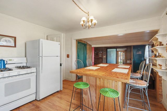 8004 W W Avenue, Schoolcraft, MI 49087