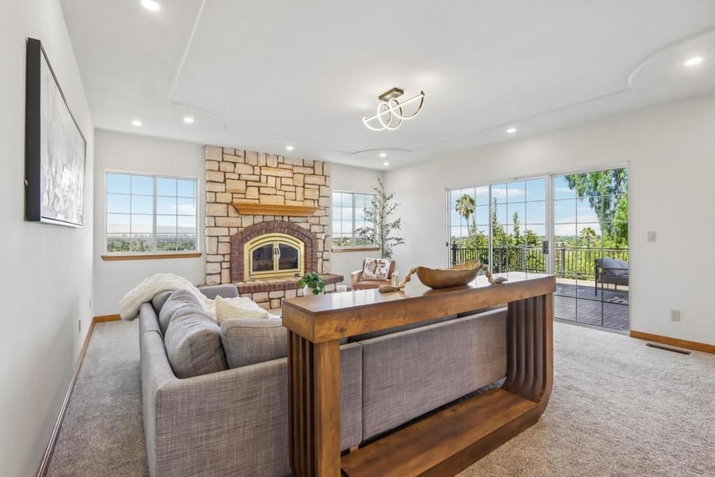 Image 17 of property listing at 3461 Story Road, San Jose, CA 95127