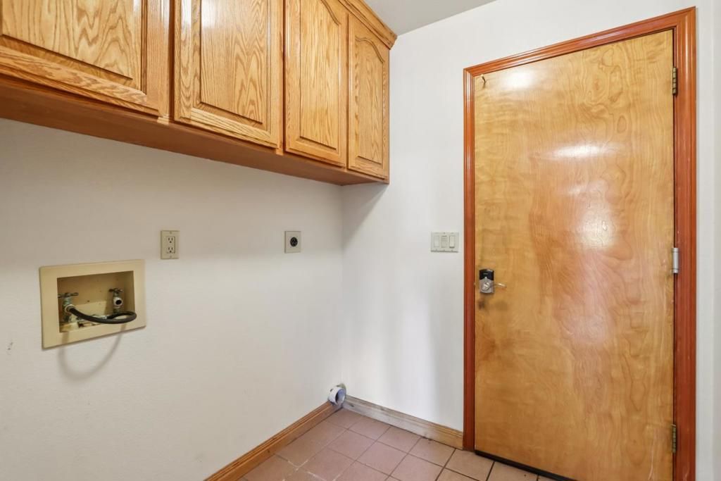 Image 25 of property listing at 3461 Story Road, San Jose, CA 95127