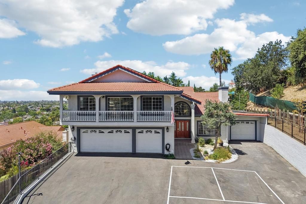 Image 81 of property listing at 3461 Story Road, San Jose, CA 95127