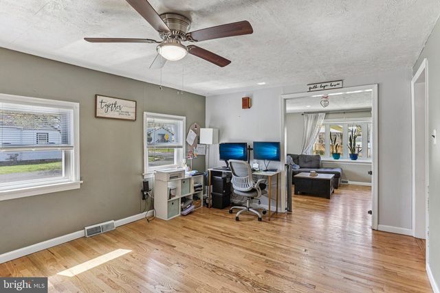 36 BROWNING AVE, Ewing, NJ 08638