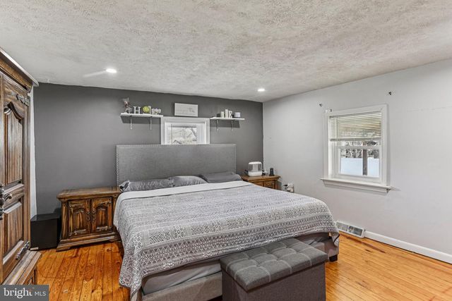 36 BROWNING AVE, Ewing, NJ 08638