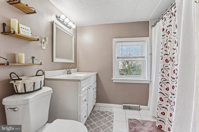 36 BROWNING AVE, Ewing, NJ 08638