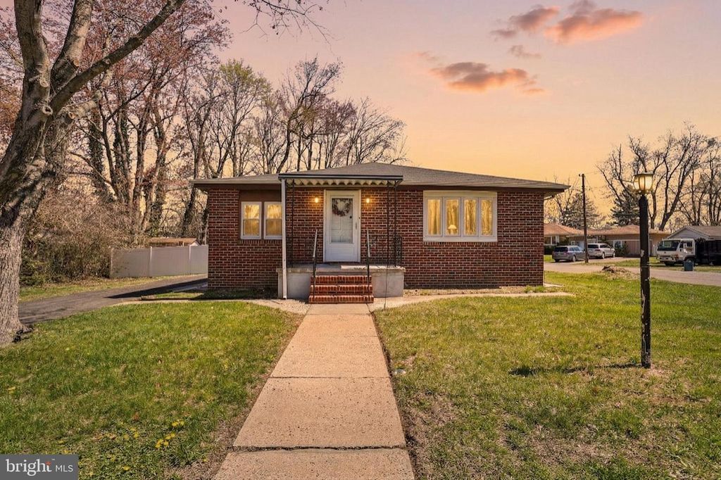 36 BROWNING AVE, Ewing, NJ 08638