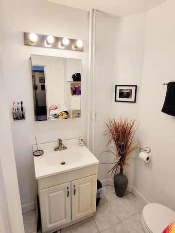 14 Montfern Ave 1L, Boston, MA 02135