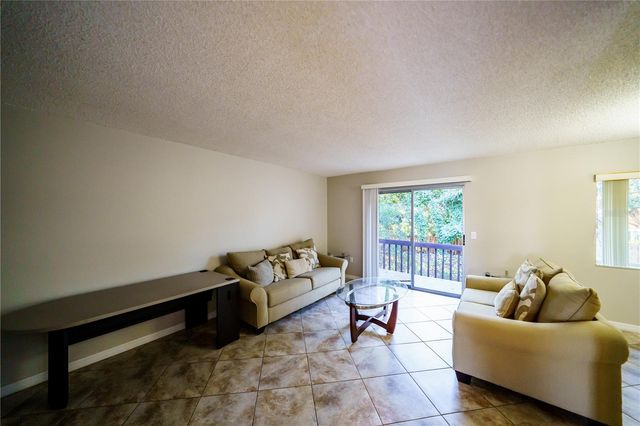 2609 PINE LAKE TERRACE D, Sarasota, FL 34237