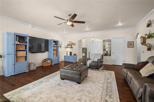 1904 W Brooks Place, Rogers, AR 72758