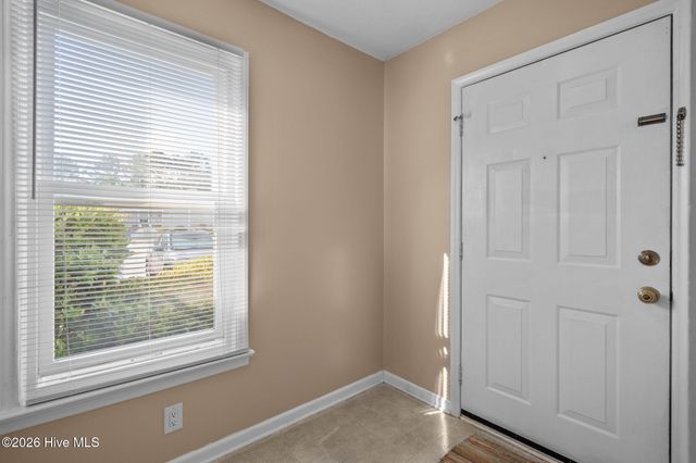 2720 S 17th Street Apt B, Wilmington, NC 28412