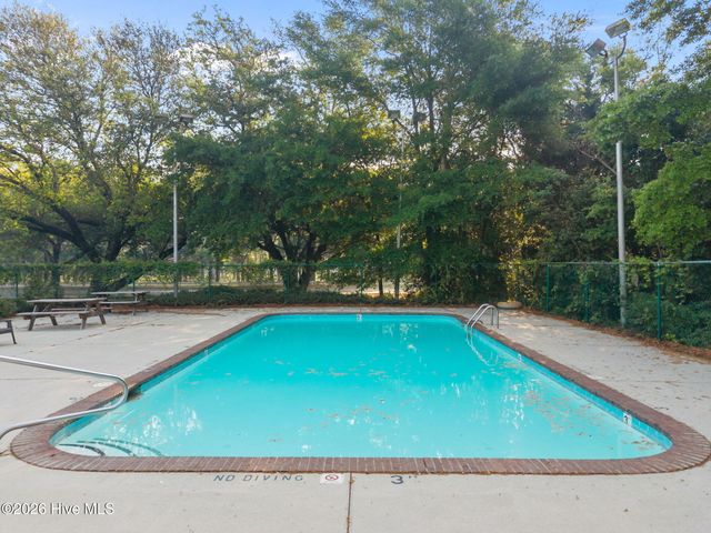 2720 S 17th Street Apt B, Wilmington, NC 28412