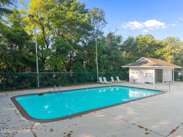 2720 S 17th Street Apt B, Wilmington, NC 28412