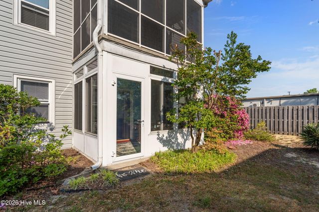 2720 S 17th Street Apt B, Wilmington, NC 28412