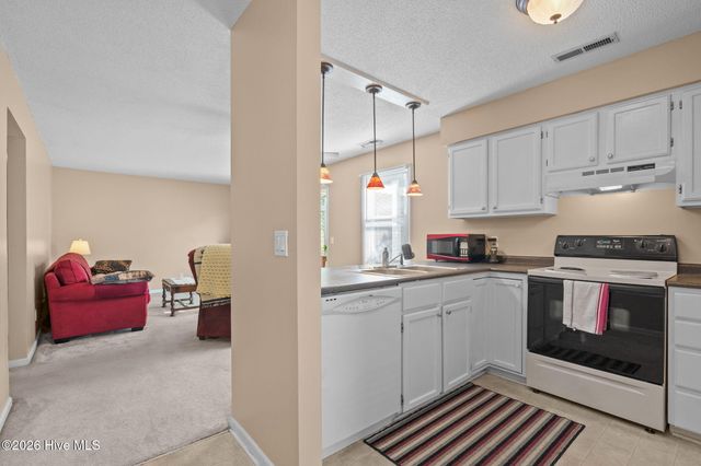 2720 S 17th Street Apt B, Wilmington, NC 28412