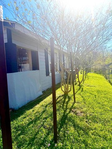 3313 Mansfield Street, Houston, TX 77091