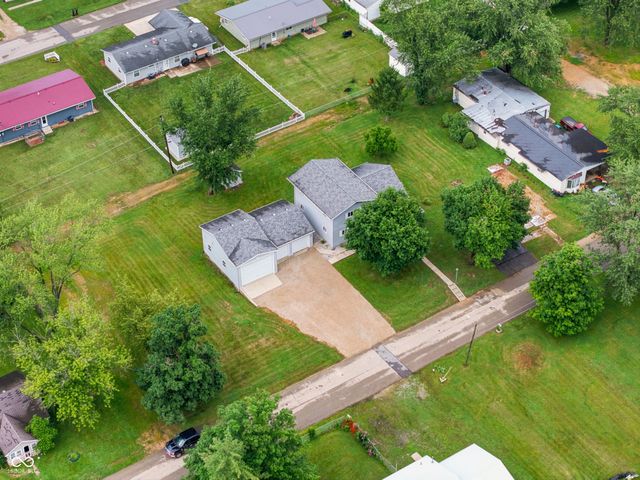 530 W Barber Street, Hartford City, IN 47348