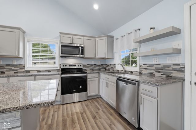 530 W Barber Street, Hartford City, IN 47348