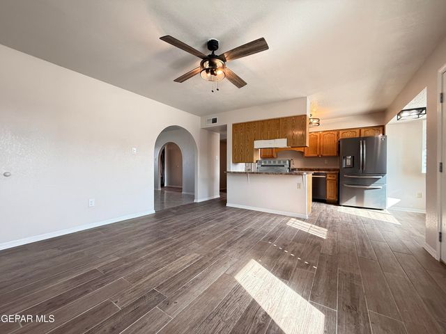 9321 SORBONNE Drive, El Paso, TX 79907