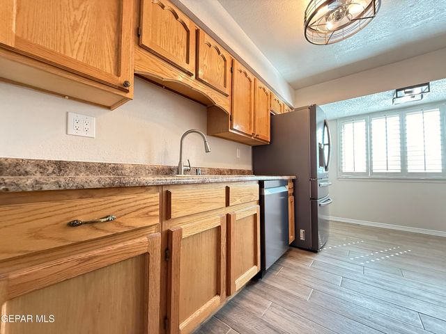 9321 SORBONNE Drive, El Paso, TX 79907