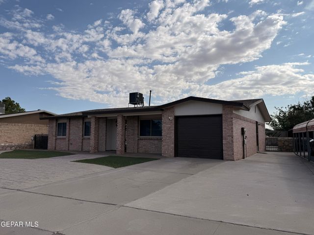 9321 SORBONNE Drive, El Paso, TX 79907