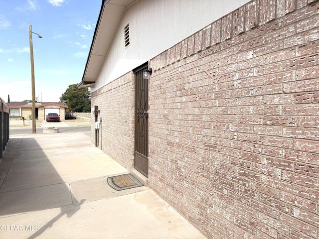 9321 SORBONNE Drive, El Paso, TX 79907